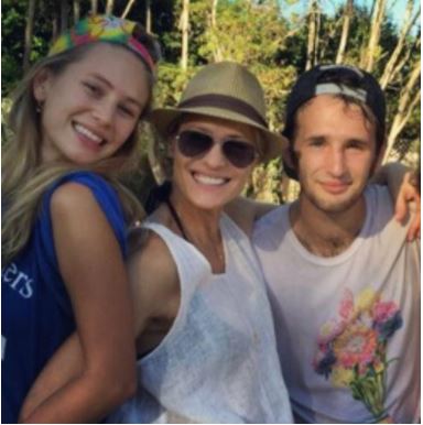 Fred Wright's daughter Robin Wright and grandkids Dylan Frances Penn and Hopper Jack Penn